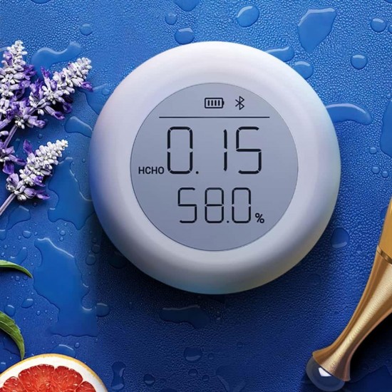 352 M30 Anti-interference Formaldehyde Detector Measuring Formaldehyde Indoor Formaldehyde Temperature Humidity White 352 M30 Anti-interference Formaldehyde Detector Measuring Formaldehyde Indoor Formaldehyde Temperature Humidity White
