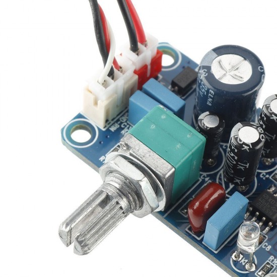 Low Pass Filter Bass Subwoofer Preamp Amplifier Board Single Power DC 9-32V Preamplifier with Bass Volume Adjustment Low Pass Filter Bass Subwoofer Preamp Amplifier Board Single Power DC 9-32V Preamplifier with Bass Volume Adjustment