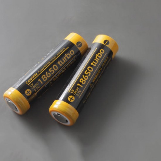 2Pcs P18650-Tube 3.7V Recharging 18650 Battery Flashlight With Smart Battery Charger 2Pcs P18650-Tube 3.7V Recharging 18650 Battery Flashlight With Smart Battery Charger