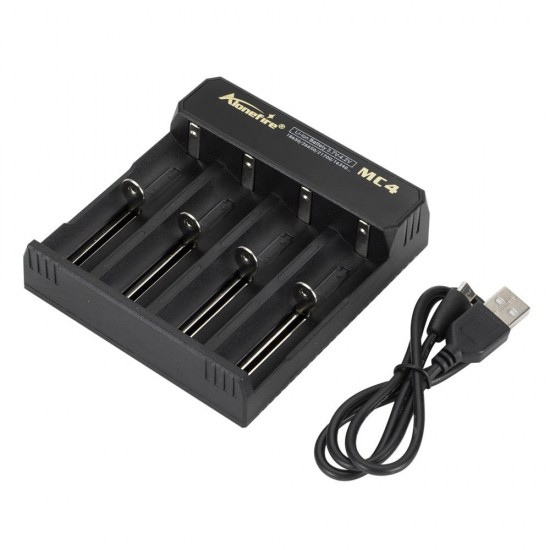 3.7V 4 Slot Universal Intelligent Battery Charger with short circuit protection For Li-ion Battery 18650 26650 14500