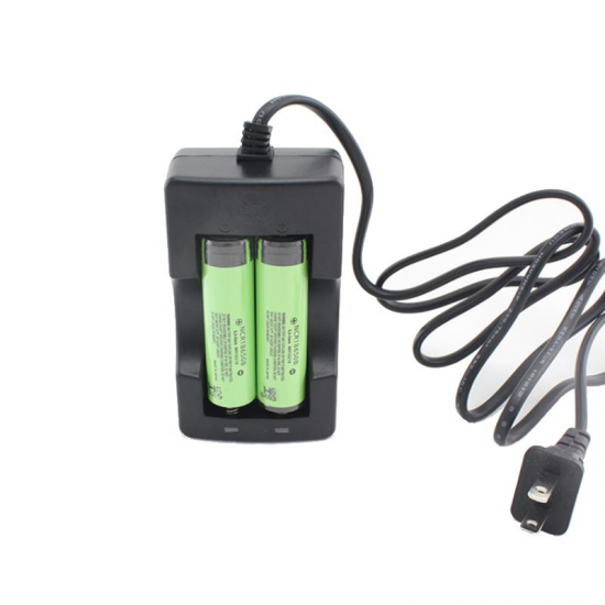 HXY-02 LED Light Display Rapid Smart Charger For 18650/18650B Battery 2Slots US Plug HXY-02 LED Light Display Rapid Smart Charger For 18650/18650B Battery 2Slots US Plug