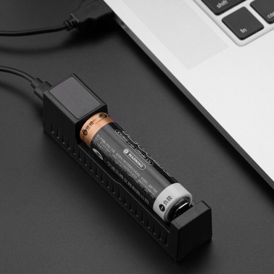 4.2V 1A Intelligent USB Charging Battery Charger 1 Slot Portable Mini Battery Charger For 18650/26650/21700 Li-ion Battery With USB Cable