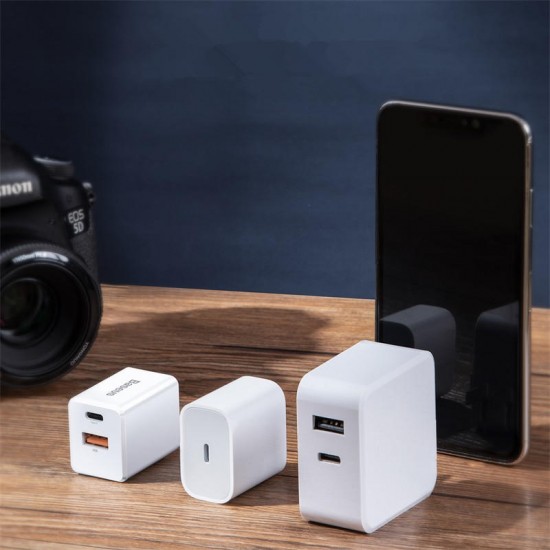 PD3.0 + QC3.0 Traveler PPS USB-C 18W Quick USB Charger for Samsung Huawei