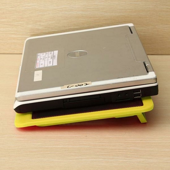 USB Cooling Pad with Ultra Thin Fan 140mm and LED Light up to 17 Inch USB Cooling Pad with Ultra Thin Fan 140mm and LED Light up to 17 Inch