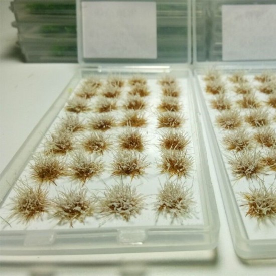 28pcs/Set DIY Mini Scenery Snowy Grass Clusters Ciniature Model Scale Decorations 28pcs/Set DIY Mini Scenery Snowy Grass Clusters Ciniature Model Scale Decorations