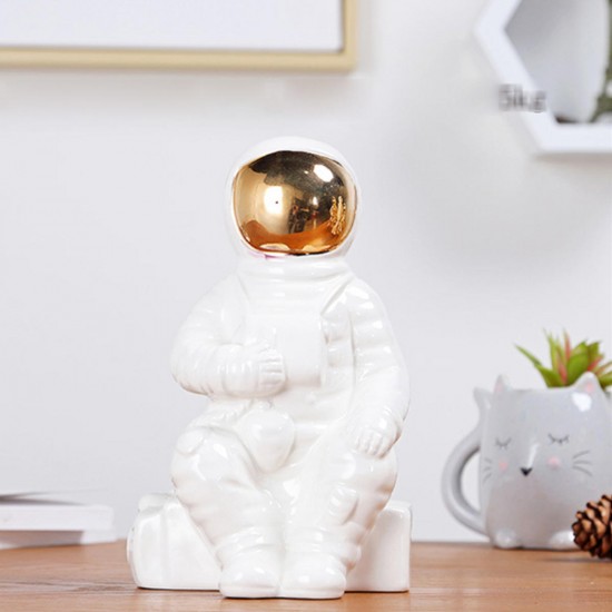 Ceramic Space Man Sculpture Astronaut Cosmonaut Vase Ornament Statue Money Pot Ceramic Space Man Sculpture Astronaut Cosmonaut Vase Ornament Statue Money Pot
