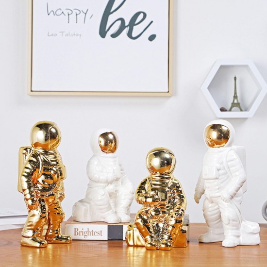 Ceramic Space Man Sculpture Astronaut Cosmonaut Vase Ornament Statue Money Pot Ceramic Space Man Sculpture Astronaut Cosmonaut Vase Ornament Statue Money Pot
