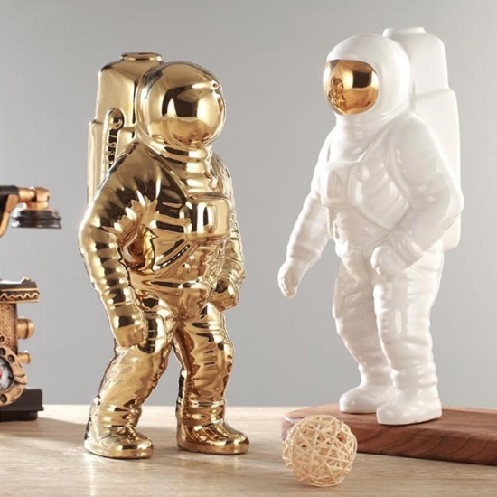 Ceramic Space Man Sculpture Astronaut Cosmonaut Vase Ornament Statue Money Pot Ceramic Space Man Sculpture Astronaut Cosmonaut Vase Ornament Statue Money Pot