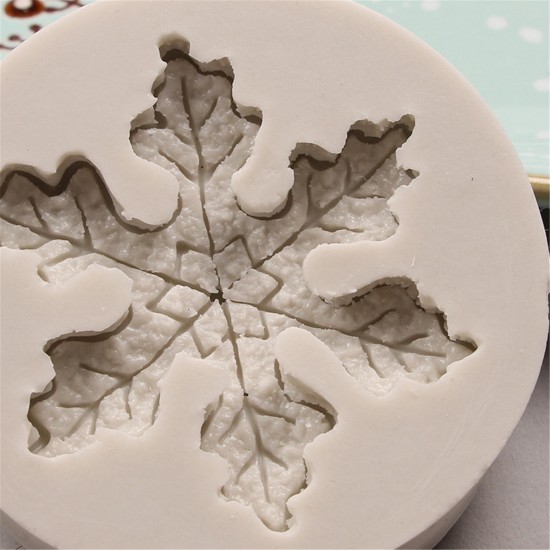 Christmas Snowflake Cake Chocolate Fondant Silicone Candy Mould Baking Mold Tool