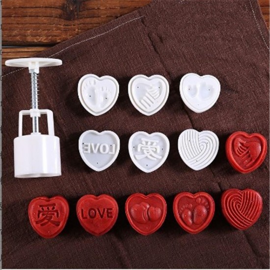 Heart Stamps Moon Cake Mould 3D DIY Mooncake Mold Mid-autumn Festival Baking Accessories