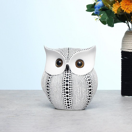 Nordic Style Minimalist Craft White Black Owls Animal Figurines Resin Miniatures Home Room Decorations
