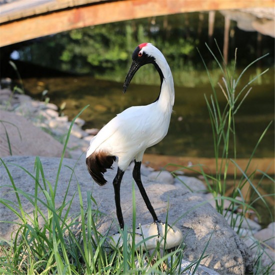 Realistic Red-crowned Crane Outdoor Home Lawn Pond Ornament Sculpture Decorations