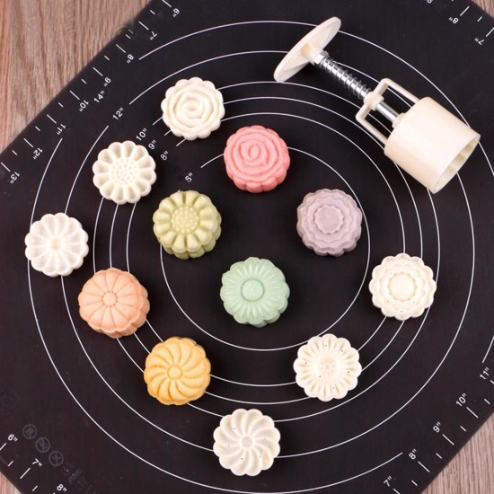 Round Mooncake Pastry Mold 50g Hand Press Mould Flower Pattern Festival Decor DIY Decor w/ 6 Stamps