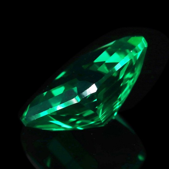 VVS Clarity AAA Synthetic Green Emerald Diamond Sapphire Cut 10x12mm Loose Gems Decorations VVS Clarity AAA Synthetic Green Emerald Diamond Sapphire Cut 10x12mm Loose Gems Decorations
