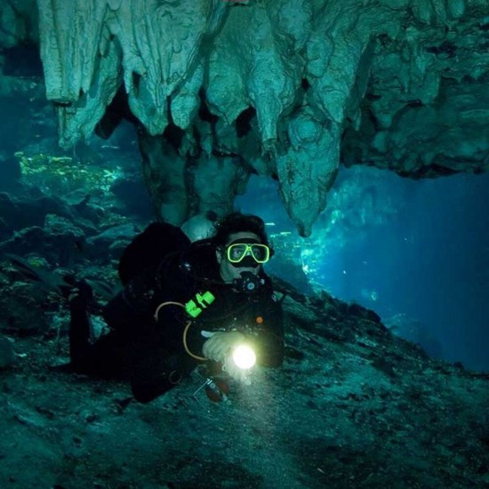 SD12 300lm 5000K Underwater 60m Professional Dive Flashlight Fishing Diving Light Photogragh LED Fill Light with 18650 Battery SD12 300lm 5000K Underwater 60m Professional Dive Flashlight Fishing Diving Light Photogragh LED Fill Light with 18650 Battery