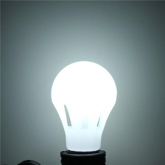 E27 8W COB Globe Light Bulb Warm White/White Non-dimmable 85-265V E27 8W COB Globe Light Bulb Warm White/White Non-dimmable 85-265V
