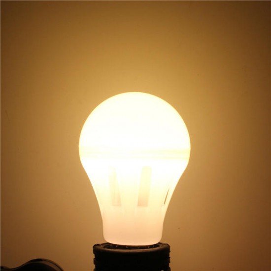 E27 8W COB Globe Light Bulb Warm White/White Non-dimmable 85-265V E27 8W COB Globe Light Bulb Warm White/White Non-dimmable 85-265V