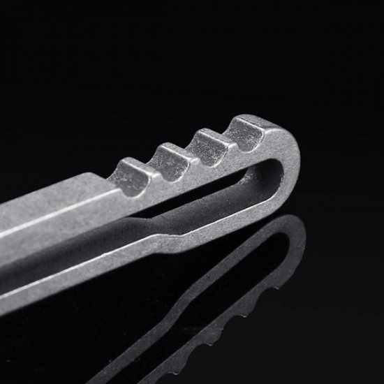 70mm Multifunction EDC Titanium Keychain Quickdraw Buckle Tool 70mm Multifunction EDC Titanium Keychain Quickdraw Buckle Tool