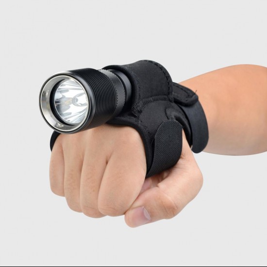 Flashlight Bag Outdoor LED Flashlight Diving Flashlight Wrist Bag