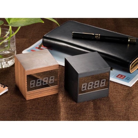 Brown A10 HD 1080P WIFI Night Vision Camera Electronic Clock IP Camera Brown A10 HD 1080P WIFI Night Vision Camera Electronic Clock IP Camera