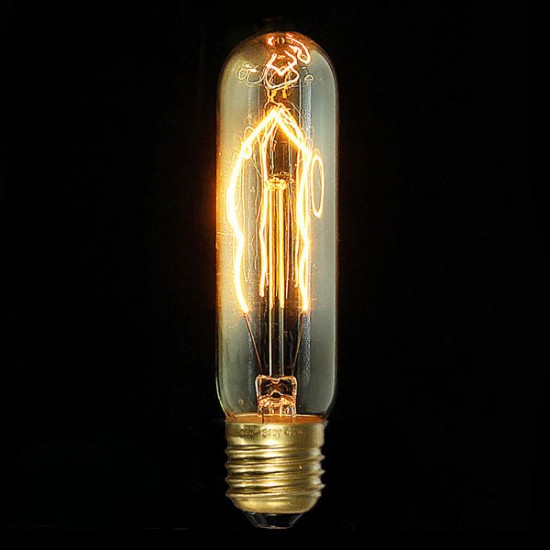 E27 40W Vintage Antique Edison Incandescent Bulb Clear Glass 220V E27 40W Vintage Antique Edison Incandescent Bulb Clear Glass 220V