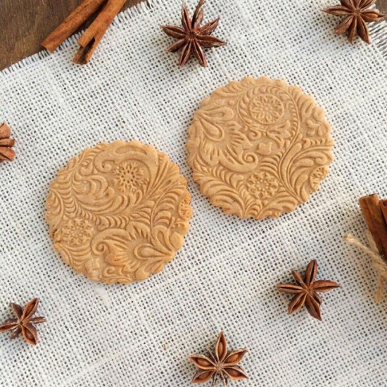 Christmas 3D Flower Wood Rolling Pin Embossing Baking Cookie Biscuit Fondant DIY Baking Tools