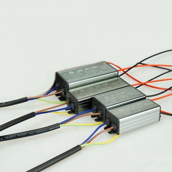 AC85-265V To DC22-38V 10W 20W 30W 50W IP65 No Flicker Convert LED Driver for Flood Light AC85-265V To DC22-38V 10W 20W 30W 50W IP65 No Flicker Convert LED Driver for Flood Light