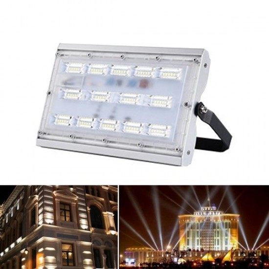 30W 50W 100W Super Bright LED Flood Light AC200-240V Waterproof IP66 Anti-thunder Outdoor Garden