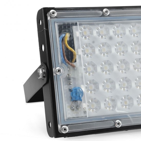 50W LED Flood Light Cool White Outdoor Spotlight Garden Yard Lamp IP66 AC220-240V 50W LED Flood Light Cool White Outdoor Spotlight Garden Yard Lamp IP66 AC220-240V