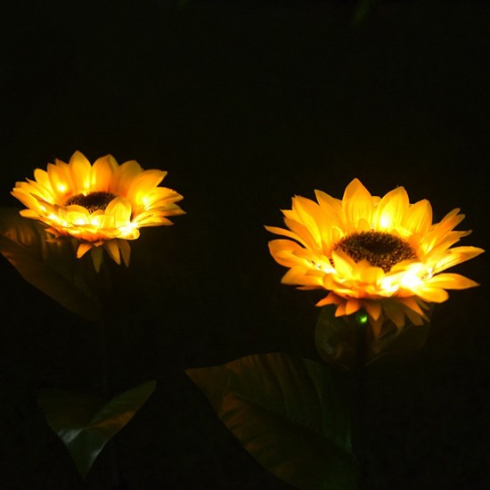 2 Pcs Outdoor Solar Power LED Flower Light Waterproof Chrysanthemum Flower Stake Lamp Home Garden Yard Lawn Path Decor