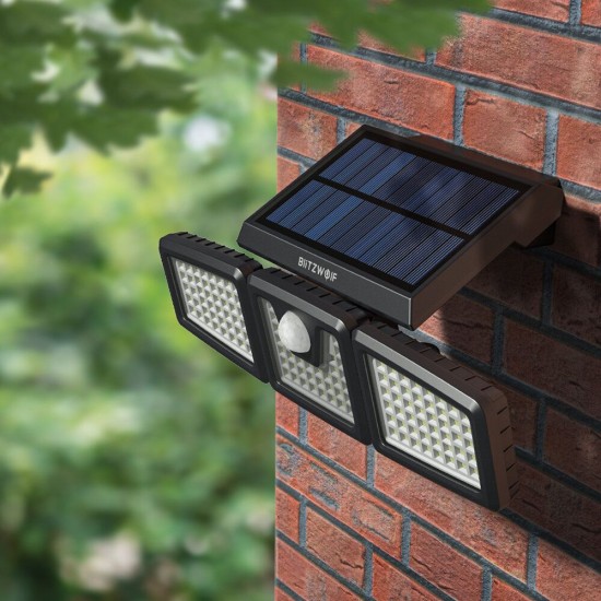 BW-OLT4 Rotatable 3 Heads Adjustable Waterproof 120°PIR Sensor Solar Flood Light BW-OLT4 Rotatable 3 Heads Adjustable Waterproof 120°PIR Sensor Solar Flood Light