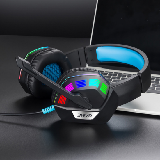 M1 7.1 Channel 3.5mm + USB Wired Omnidirectional Headphone LED Backlight with Microphone for Computer Profession Gamer M1 7.1 Channel 3.5mm + USB Wired Omnidirectional Headphone LED Backlight with Microphone for Computer Profession Gamer