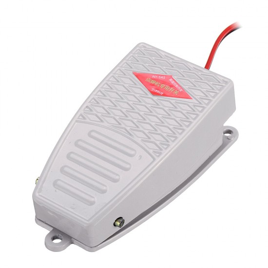 1.5M Foot Switch Pedal Metal Aluminum Shell Pedal Belt with Connector Foot Control for Spot Welding Machine Welder 1.5M Foot Switch Pedal Metal Aluminum Shell Pedal Belt with Connector Foot Control for Spot Welding Machine Welder