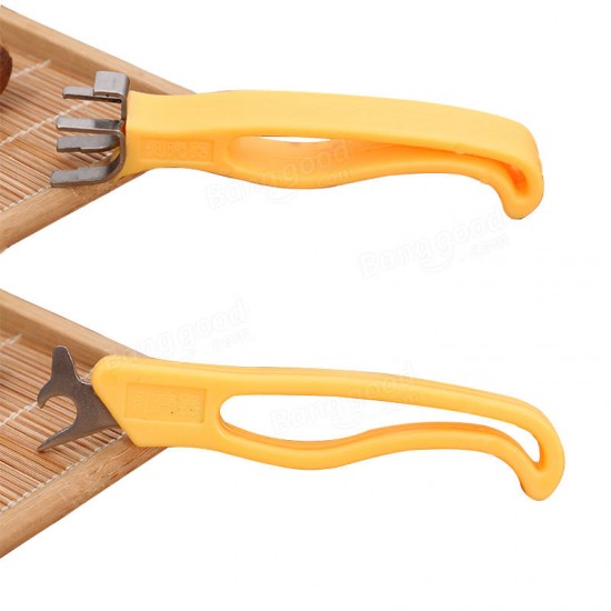2Pcs Quick Nutcracker Walnut Pliers Sheller Home WalNutcracker Nut Opener 2Pcs Quick Nutcracker Walnut Pliers Sheller Home WalNutcracker Nut Opener