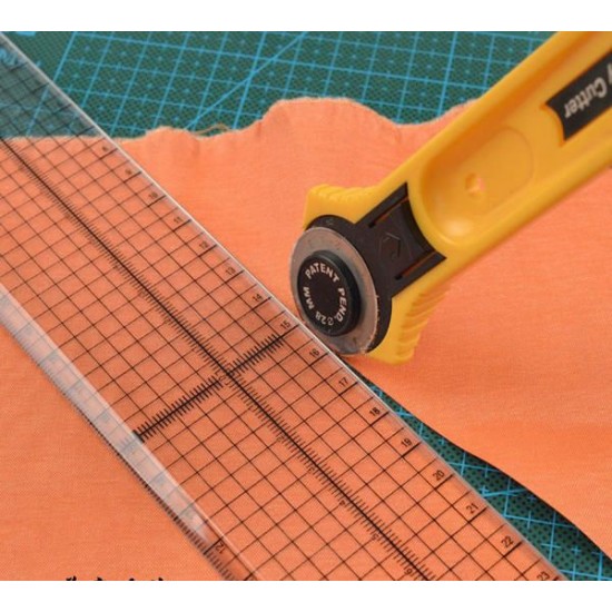 30cm Patchwork Ruler Aligned Cutting Metallic Edge Ruler 30cm Patchwork Ruler Aligned Cutting Metallic Edge Ruler