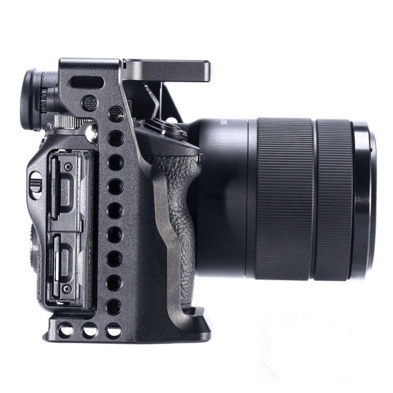 C-A7III Stabilizer Rig Cage Case with Cold Shoe Mount 1/4 Standard Thread for SONY A7M3 A7R3 A73 SLR Camera