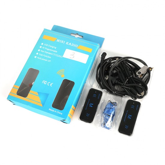 2Pcs V108 Mini Walkie Talkie Two-Way 400-470MHz FM Radio Ricetrasmittente + 2 Cuffie USB Carica 2Pcs V108 Mini Walkie Talkie Two-Way 400-470MHz FM Radio Ricetrasmittente + 2 Cuffie USB Carica