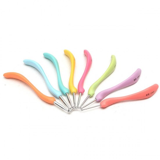 8Pcs Soft Plastic Handle Aluminum Crochet Hooks Knitting Needles Yarn Crochet Tool