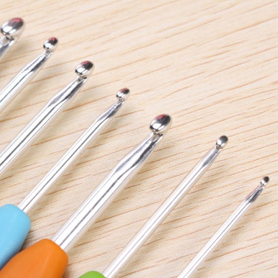 8Pcs Soft Plastic Handle Aluminum Crochet Hooks Knitting Needles Yarn Crochet Tool 8Pcs Soft Plastic Handle Aluminum Crochet Hooks Knitting Needles Yarn Crochet Tool