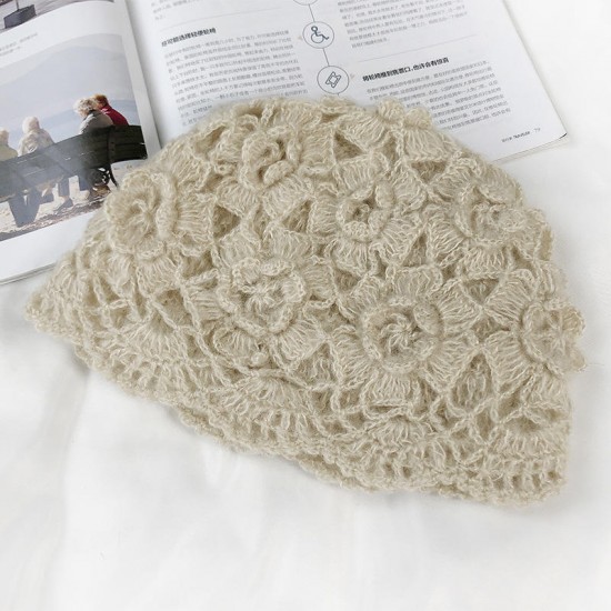Women Hand-crocheted Beanie Hat Women Hand-crocheted Beanie Hat
