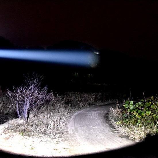200W 2000LM 4800mah 200m Long Range Rechargeable LED Flashlight Super Bright Lantern Portable Fishing Searching Light 200W 2000LM 4800mah 200m Long Range Rechargeable LED Flashlight Super Bright Lantern Portable Fishing Searching Light