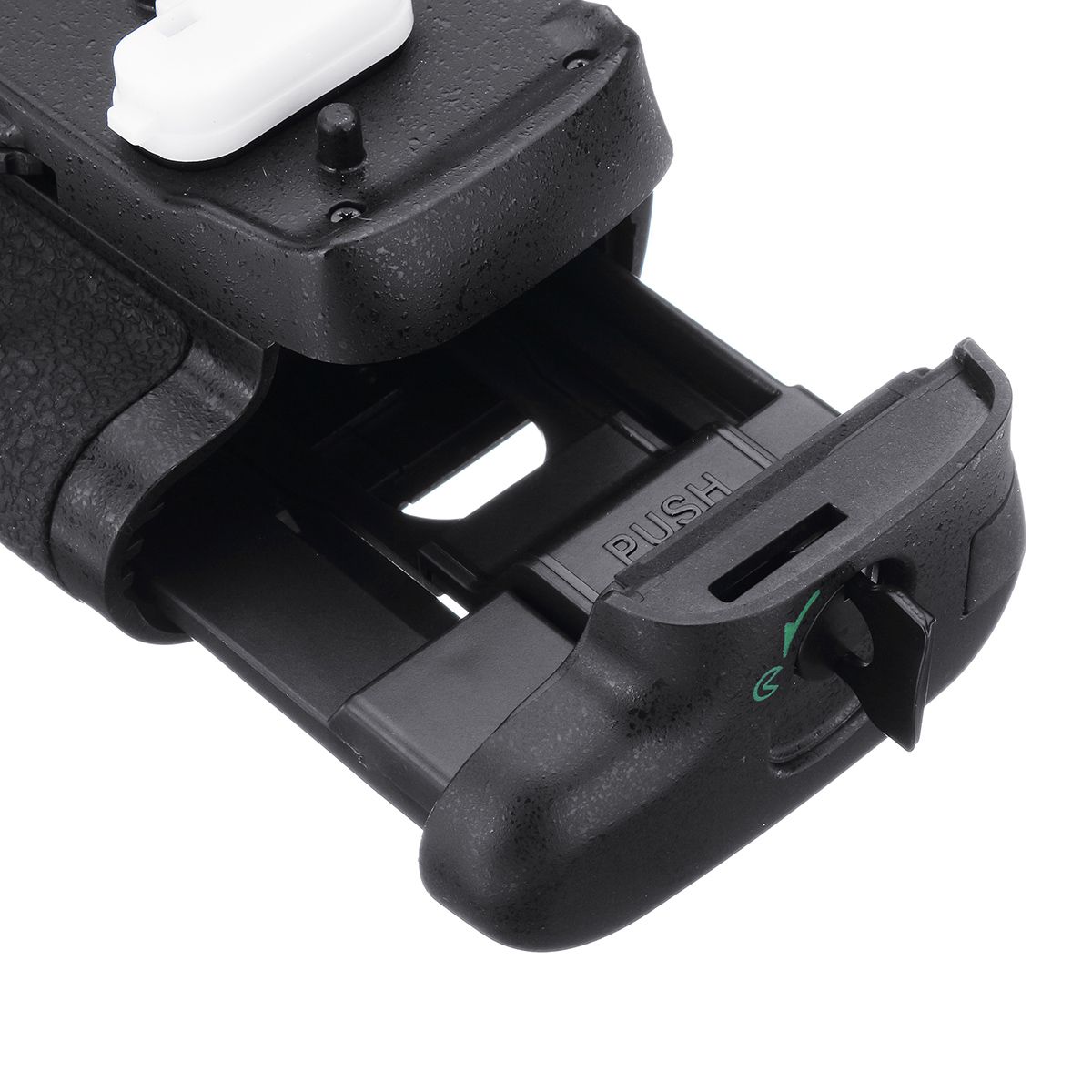 Travor-Replacement-Battery-Grip-Pack-for-Nikon-MB-D18-D850-DSLR-Camera-1638685