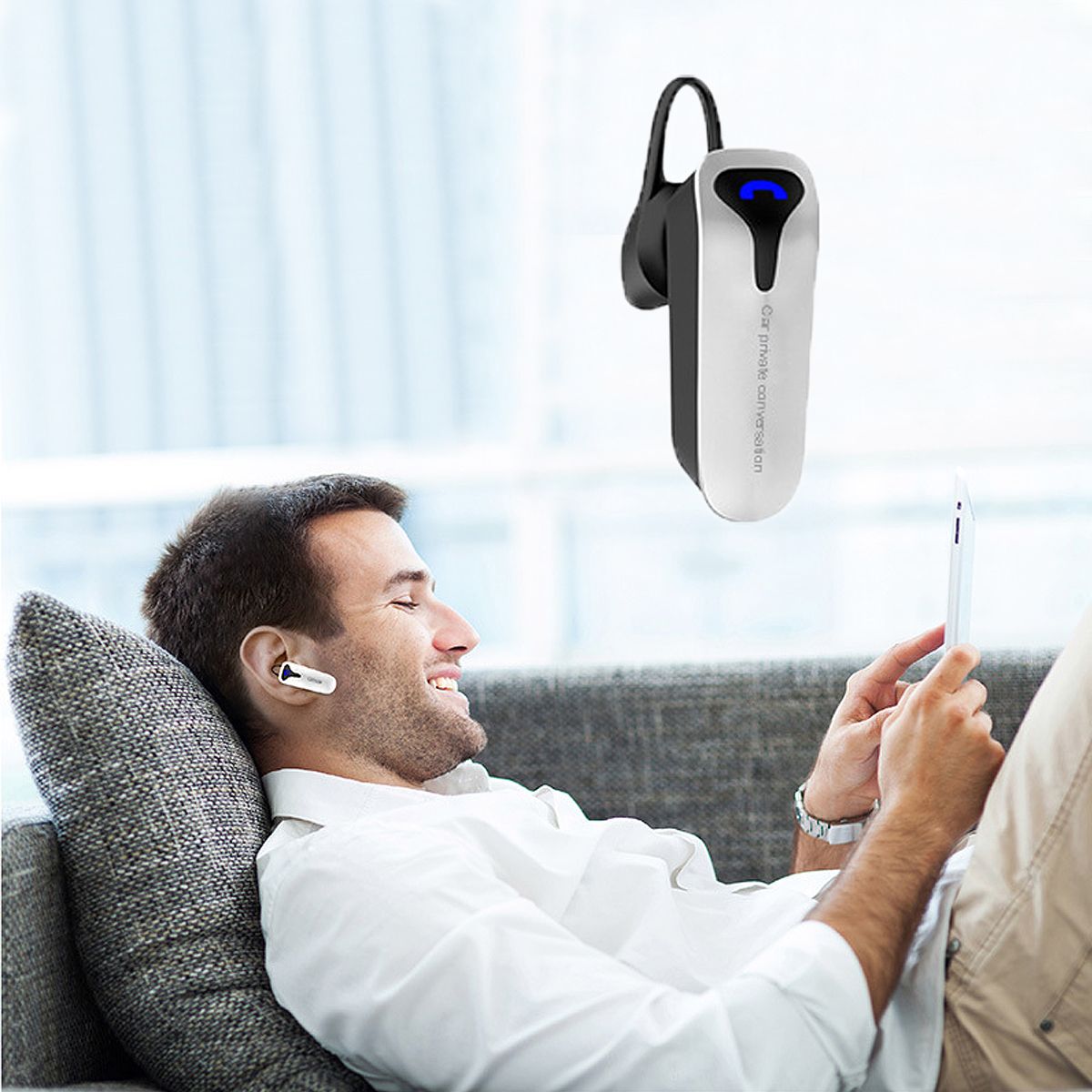 ER9-Wireless-bluetooth-Handsfree-Auto-Car-FM-Transmitter-MP3-Player-with-Earphone-1254161