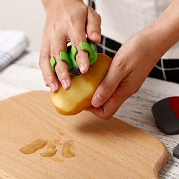 Two-Finger-Planer-Fruit-Peeler-Anti-cut-Hand-Melon-Planer-Kitchen-Creative-Stainless-Steel-Paring-Kn-1689998