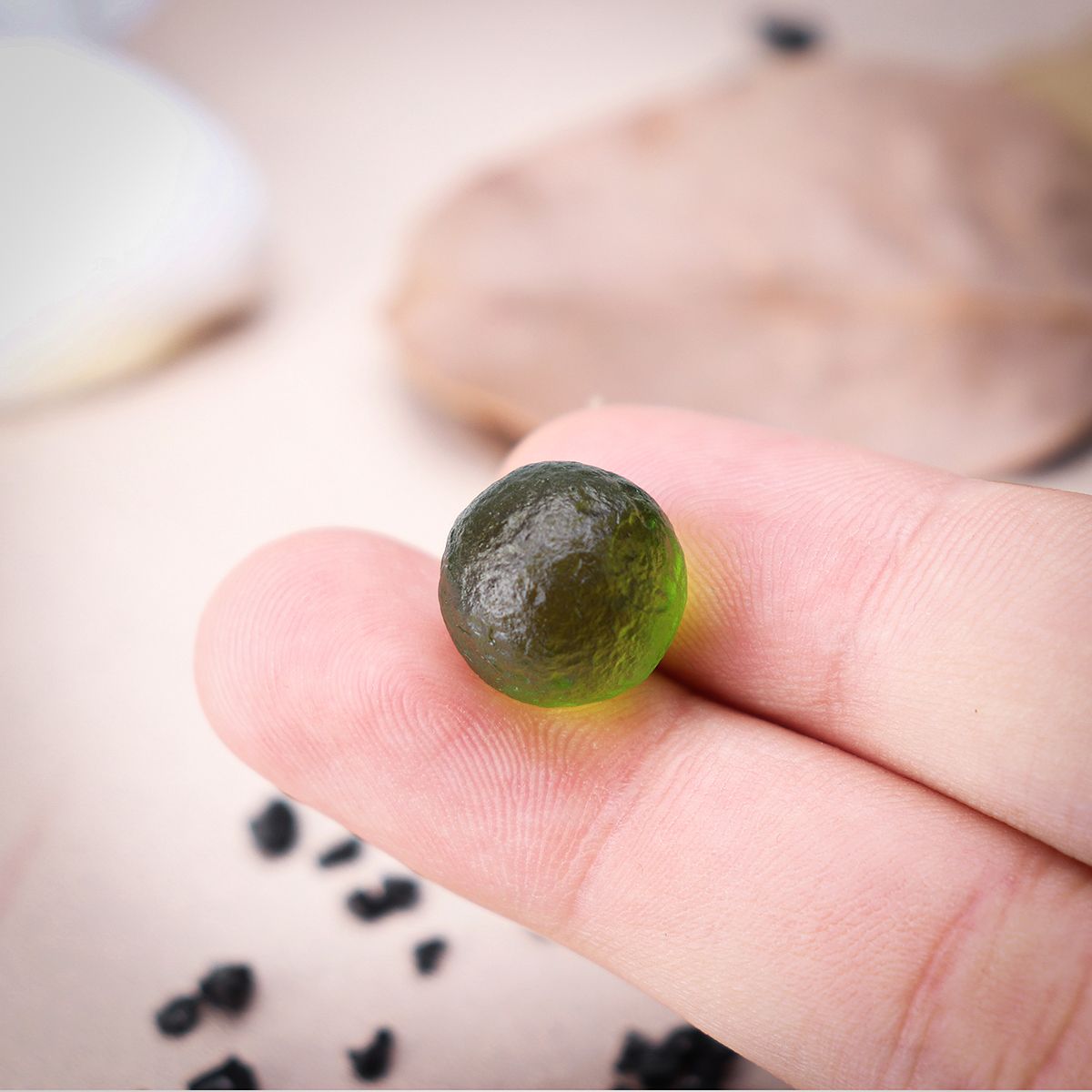 14mm-Green-Moldavite-Impact-Class-Czech-Beads-Rough-Energy-Crystal-Stone-Decorations-Gift-1444627