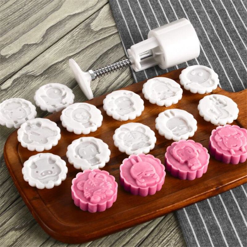 50g-12Pcs-Animal-Stamps-Round-Pastry-Moon-Cake-Mold-Cookies-Mooncake-Mould-DIY-Baking-Tool-Decor-1490702