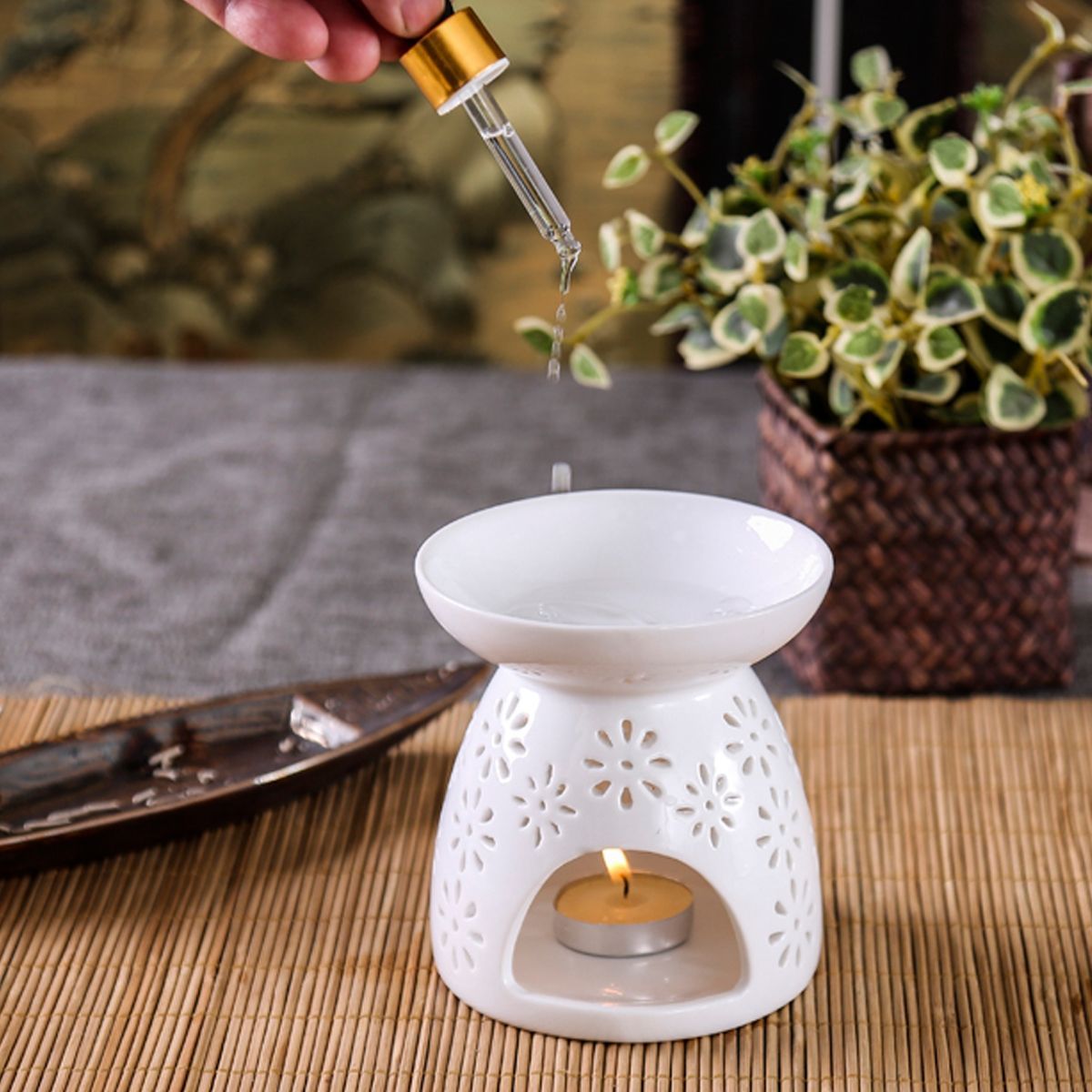 Ceramic-Wax-Melt-WarmerOil-Incense-Burner-Daisy-Cut-Out-Design-Incense-Holder-1436132