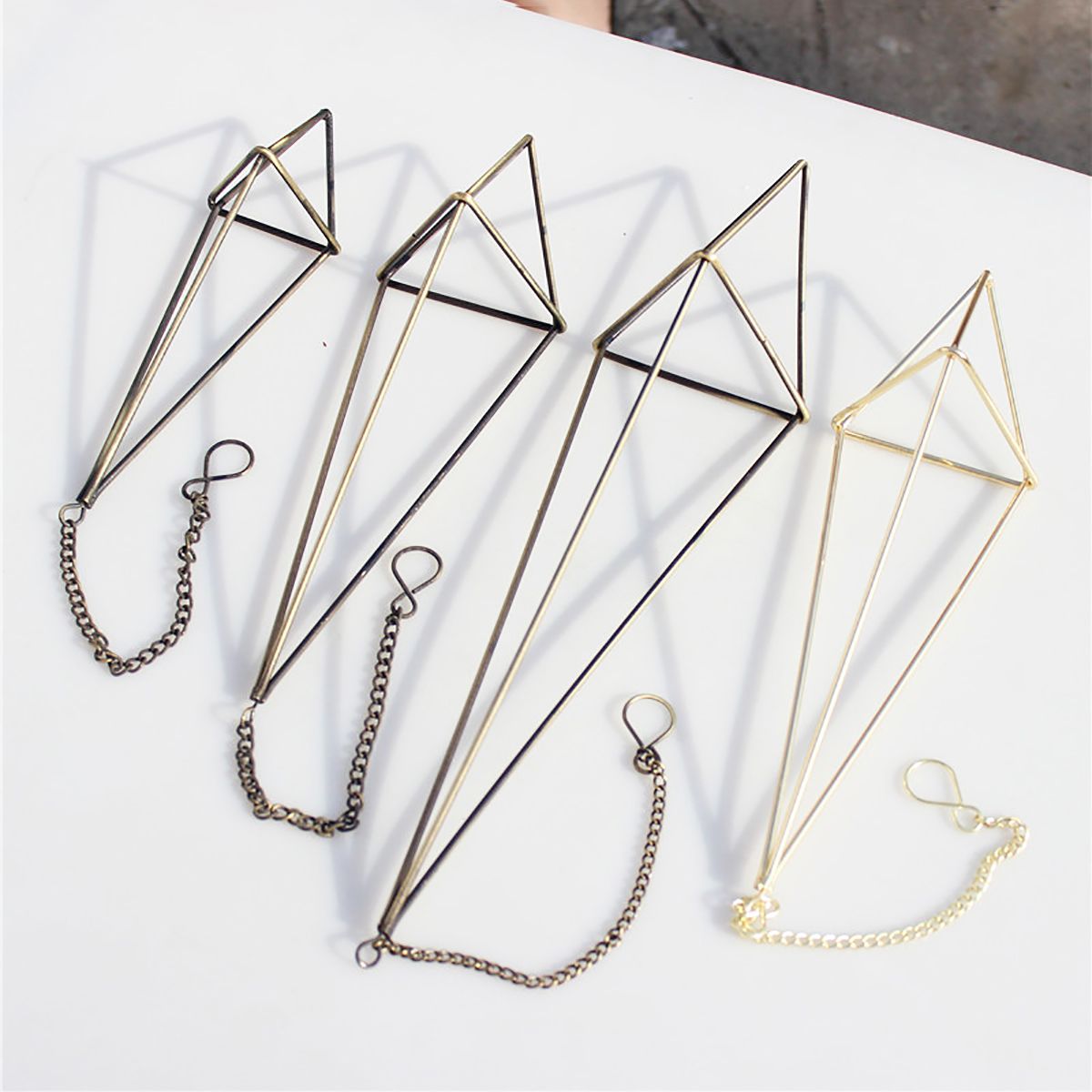Triangle-Hanging-Wrought-Iron-Pineapple-Flower-Stand-Metal-Hollow-Soilless-Flower-Pot-Simple-Flower--1725074
