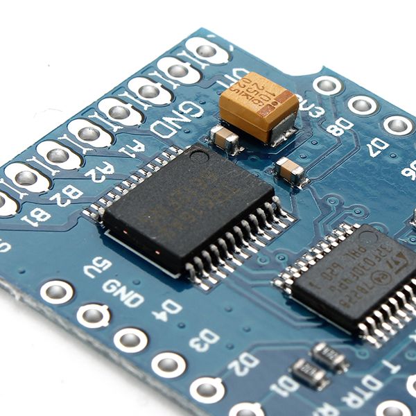 5Pcs-Wemosreg-Motor-Shield-For-WeMos-D1-Mini-I2C-Dual-Motor-Driver-TB6612FNGV100-1198142