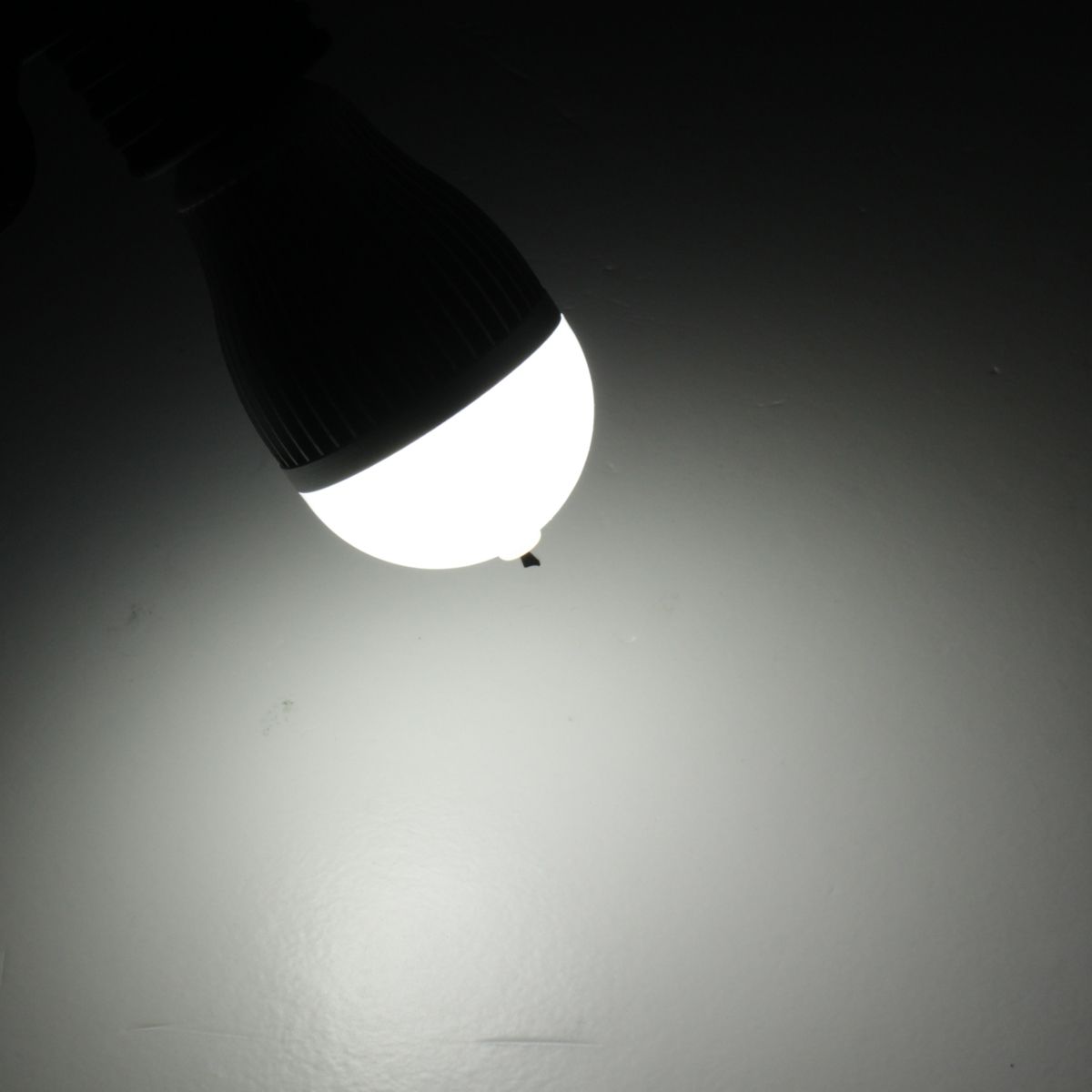 ARILUXreg-5W-7W-9W-12W-15W-E27-SMD3030-Sliver-Gold-Pure-White-Negative-Ions-LED-Globe-Bulb-AC100-277-1322077